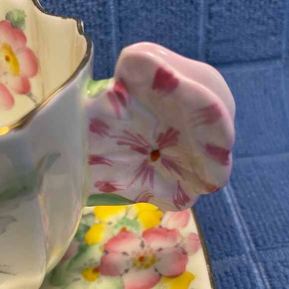 Teacup and Saucer by Paragon. Extremely rare handle! - Picture 4 of 9